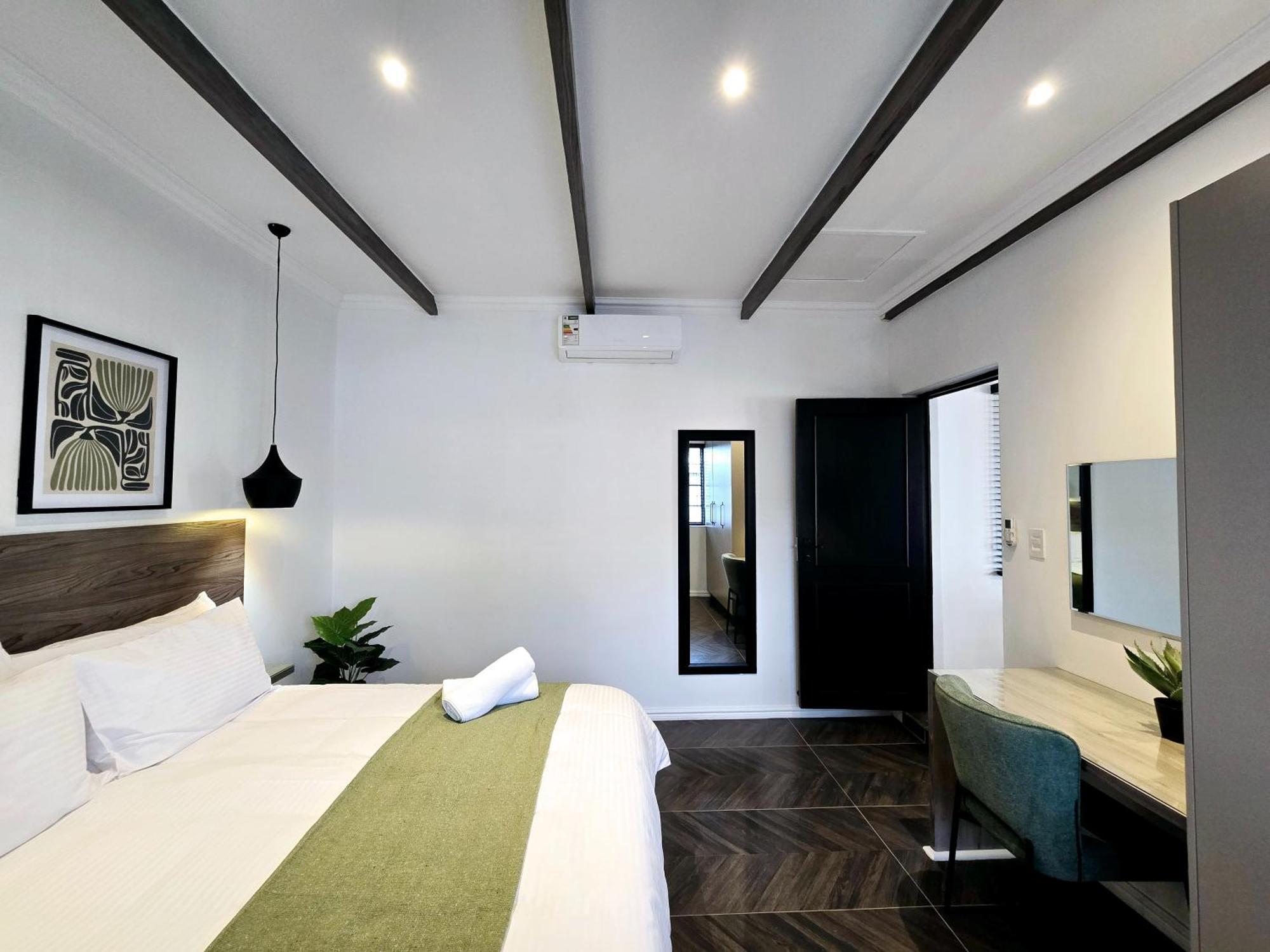 Hampton Collection Avenues - Urban 4 Sleeper Appartement Durban